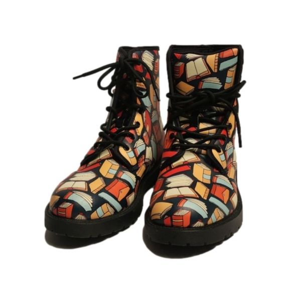 MAWEEPET Boots, Books,Black,Doc Style Size 8.5 Men 11 F EUC School Teacher Learn - Picture 10 of 12